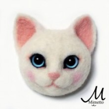 猫顔ブローチ　白猫 (受注制作品)送料無料